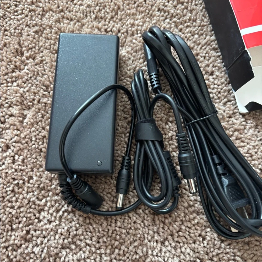AC Adapter